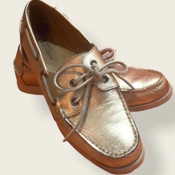White Mountain Shoes - Gold White Mountain Topsiders!!